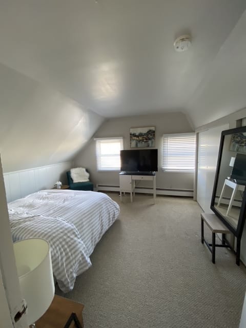 Cozy Private 1b1b in house