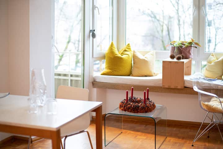 Beautiful Studio Apartment In The City - Neutraubling