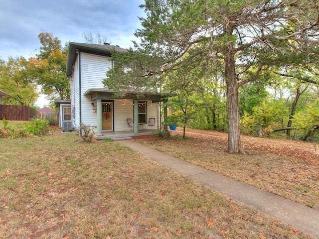 Milk + Honey Realty managed Airbnb listing 2