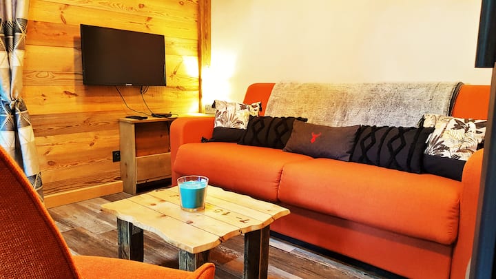 Dhomë ndenjjeje/ divan krevat 160x200