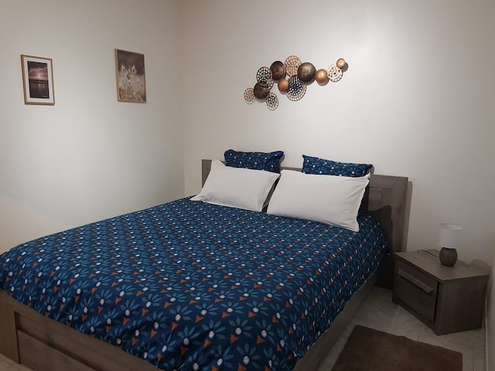 ห้องพร้อมเตียง 160 x 200