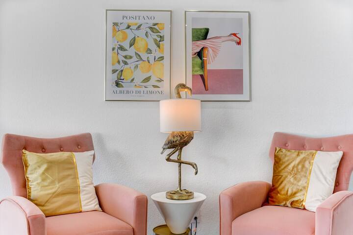 LUX 7BR/4.5BA • Stylish Villa w/Heated Pool&Spa + gallery image 2