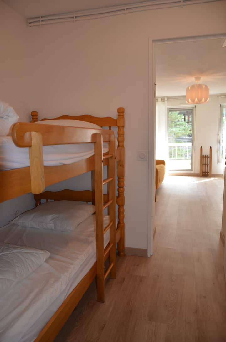 Alcove مع 2 سرير بطابقين في 80