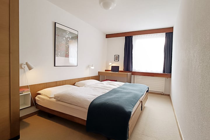 Chumba cha watu wawili kwenye ghorofa ya chini