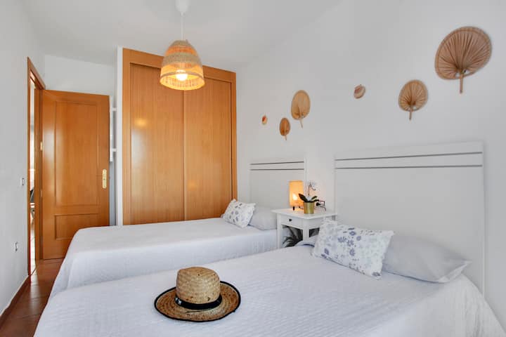 غرفة نوم في الطابق الأرضي 