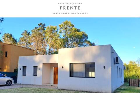 House in Manzanares, with large garden and gallery.