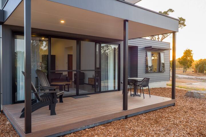 Ruse Estate Marri 2 Bedroom Chalet Margaret River gallery image 3