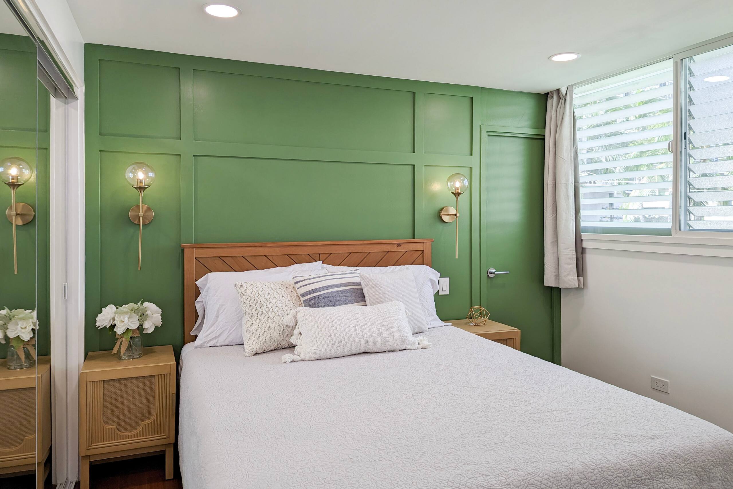 Condo in Honolulu · ★4.93 · 2 bedrooms · 5 beds · 2 private baths - Image 24