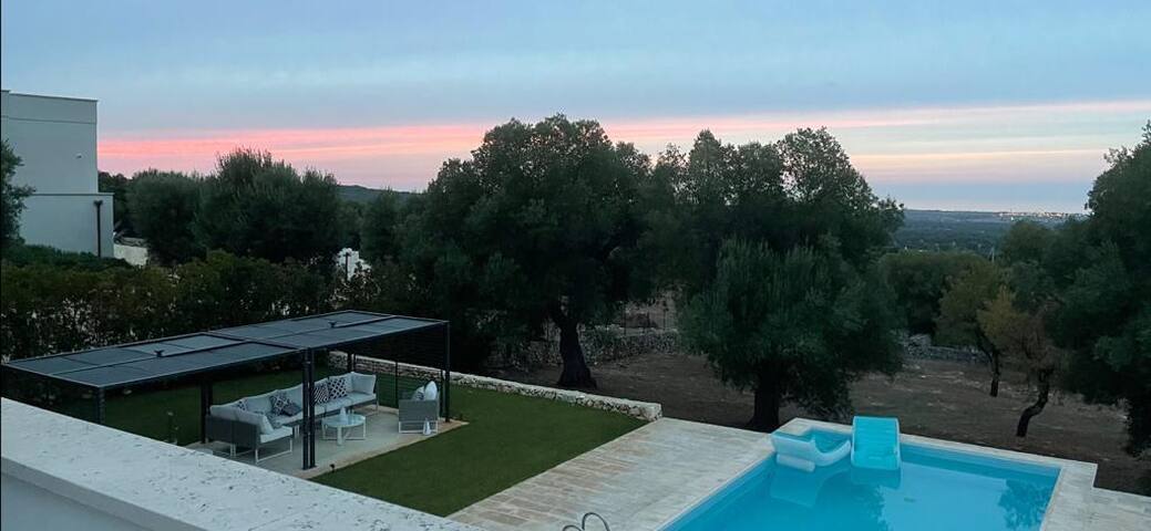 Luxury 4 bed Villa, Pool & Sea View, Carovigno gallery image 3