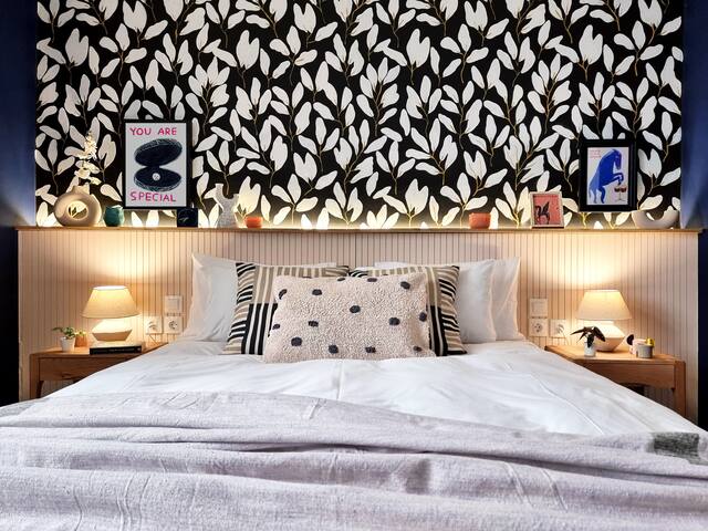 Historical Building Next to Acropolis gallery image 5