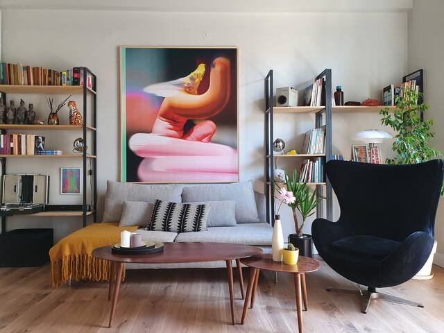 Historical Building Next to Acropolis gallery image 3