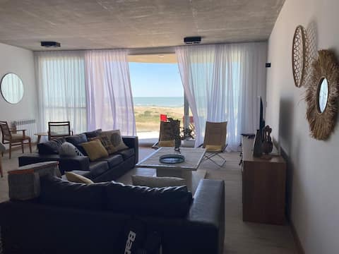 Airbnb con mejor rendimiento: NorthBeach-Pinamar-Apartment with ocean views en Costa Esmeralda