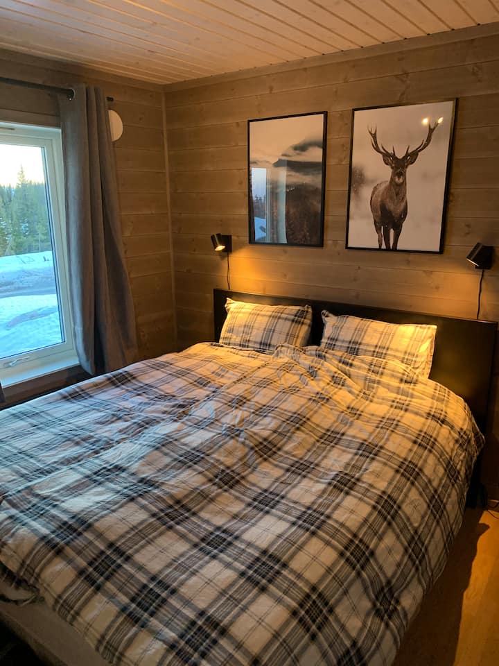 Schlafzimmer 1