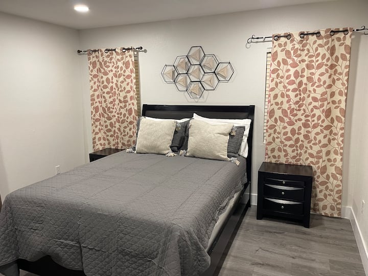 غرفة النوم 1