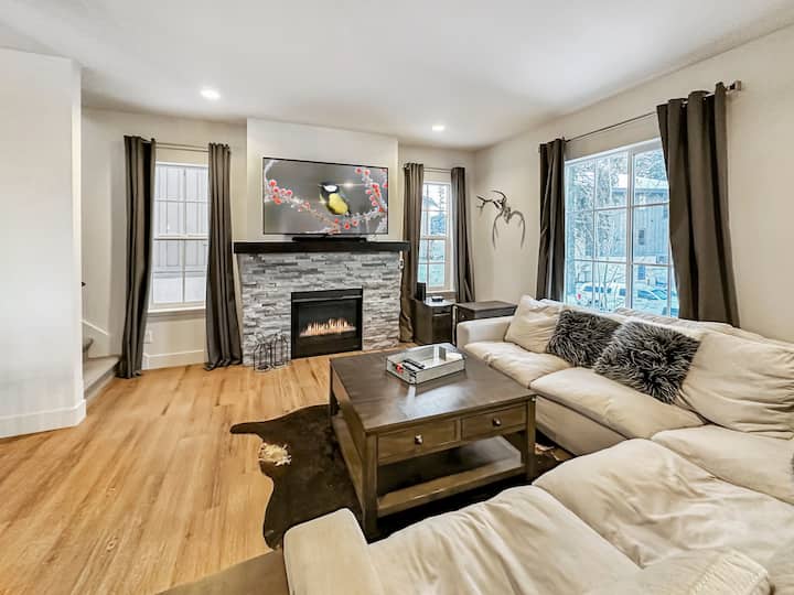 New Downtown McCall Condo Condominiums for Rent in McCall, Idaho