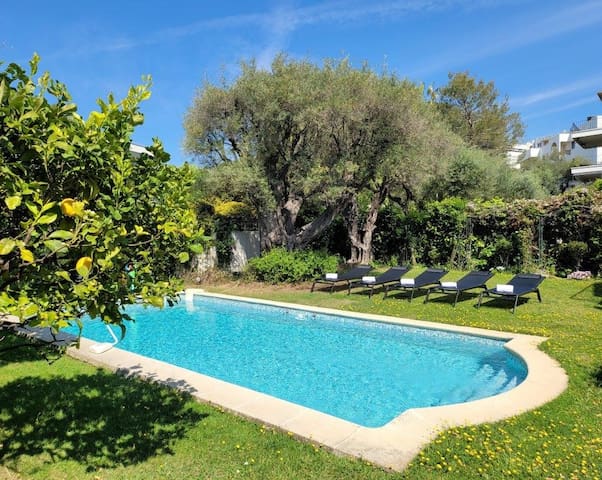 Azurkeys Properties managed Airbnb listing 1