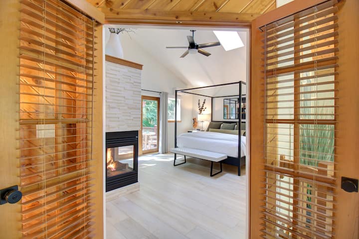 Grande ingresso nella suite principale al primo piano.