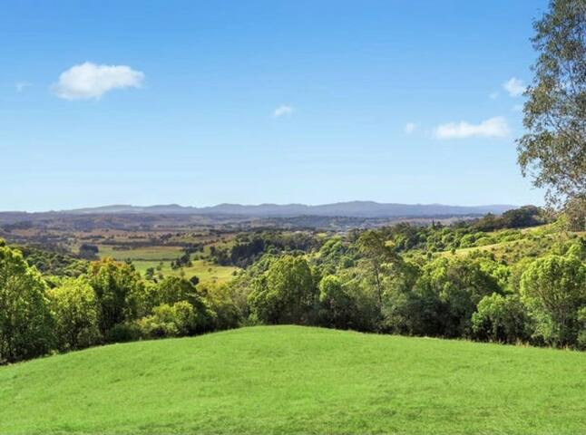 Pet Friendly Farm Stay with panoramic views gallery image 2