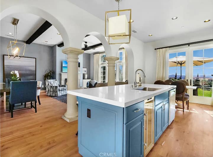 Luxury Terranea Villa W/ Hot Tub