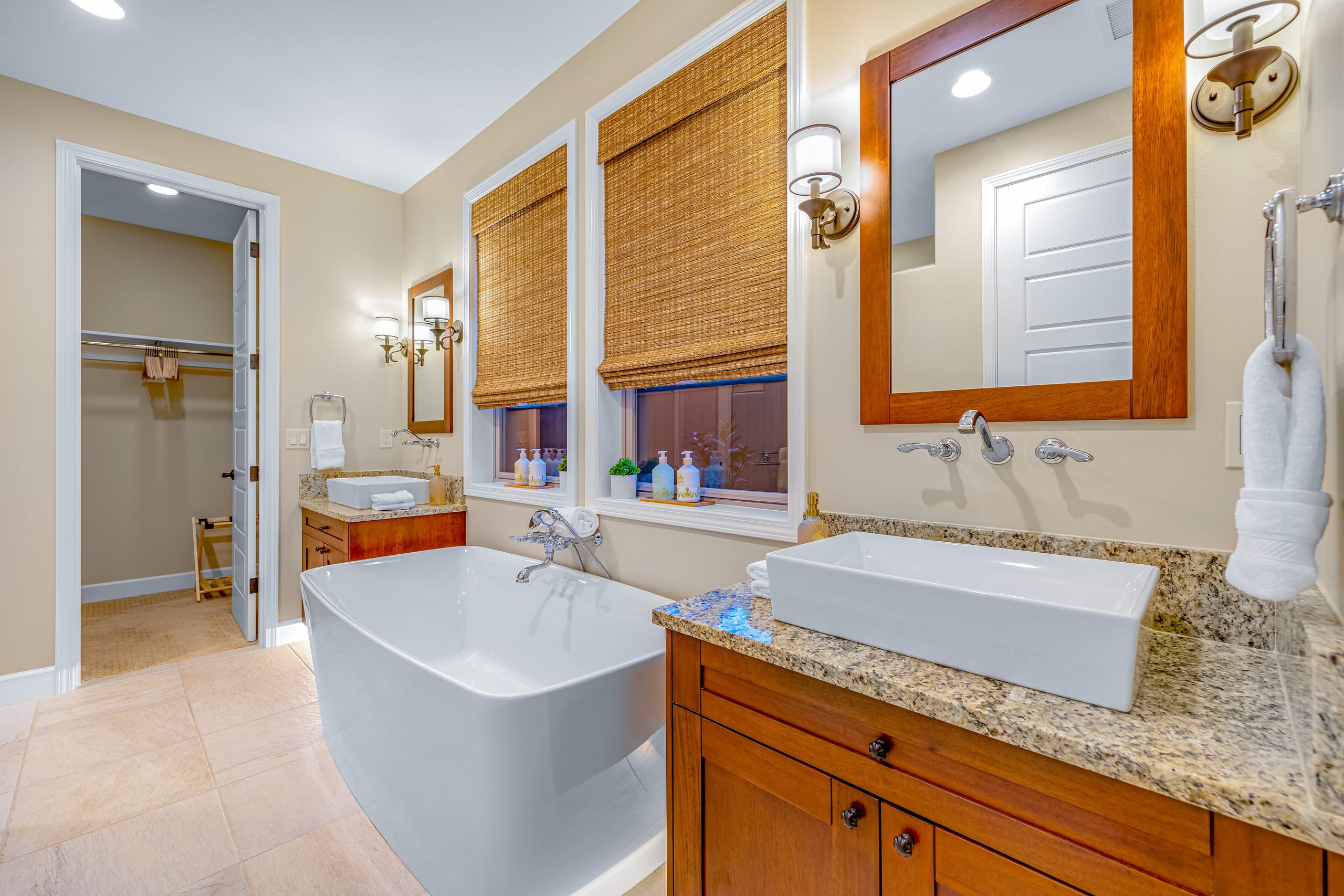 Home in Kailua-Kona · ★5.0 · 3 bedrooms · 3 beds · 2.5 baths - Image 14