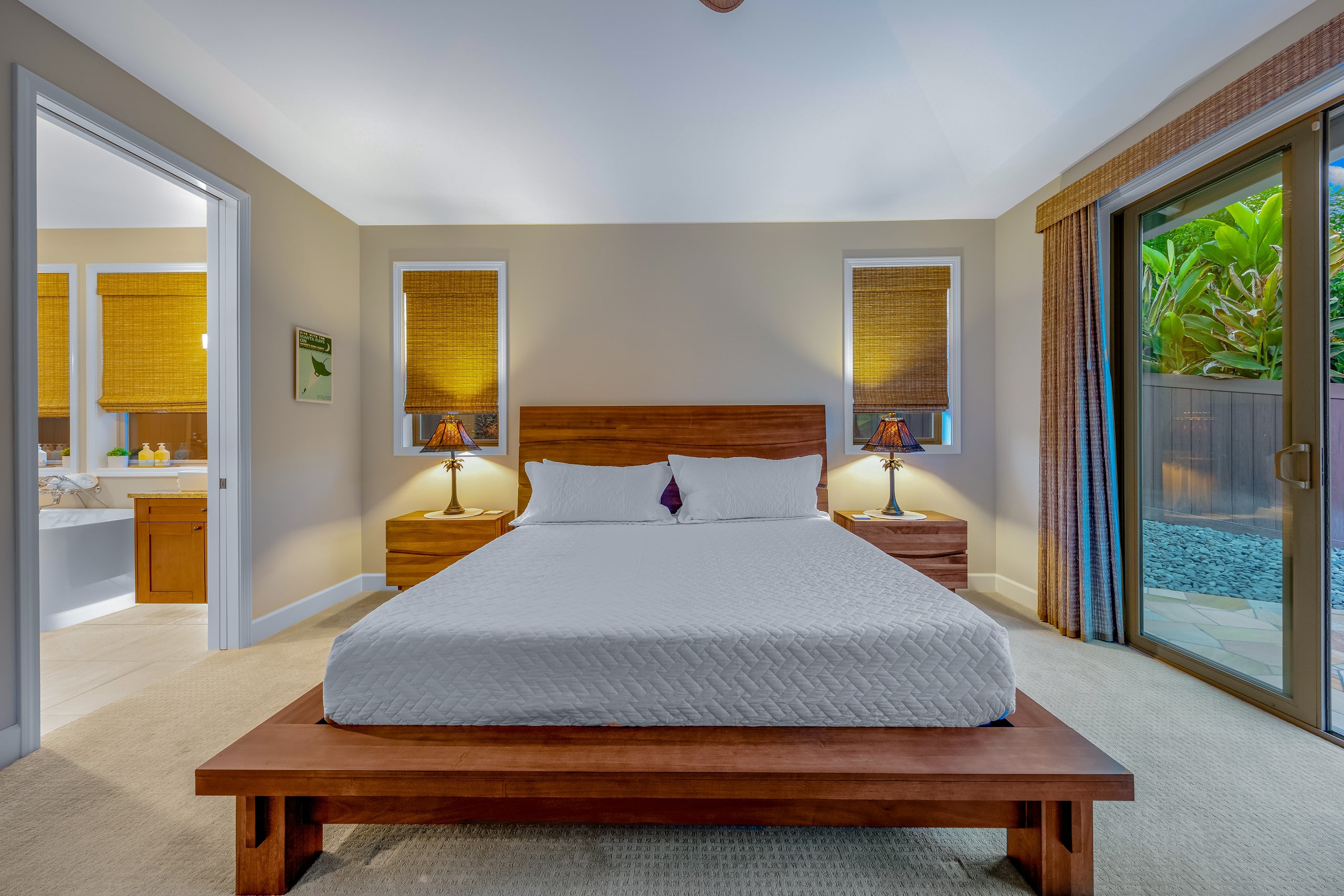Home in Kailua-Kona · ★5.0 · 3 bedrooms · 3 beds · 2.5 baths - Image 13