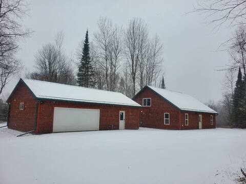 New waterfront cabin on 18 acres, trail access