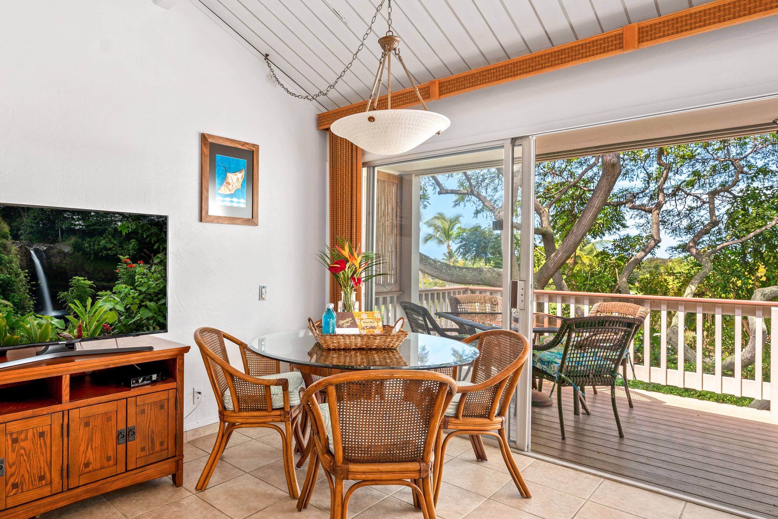 Townhouse in Kailua-Kona · ★4.86 · 1 bedroom · 2 beds · 1 bath - Image 9