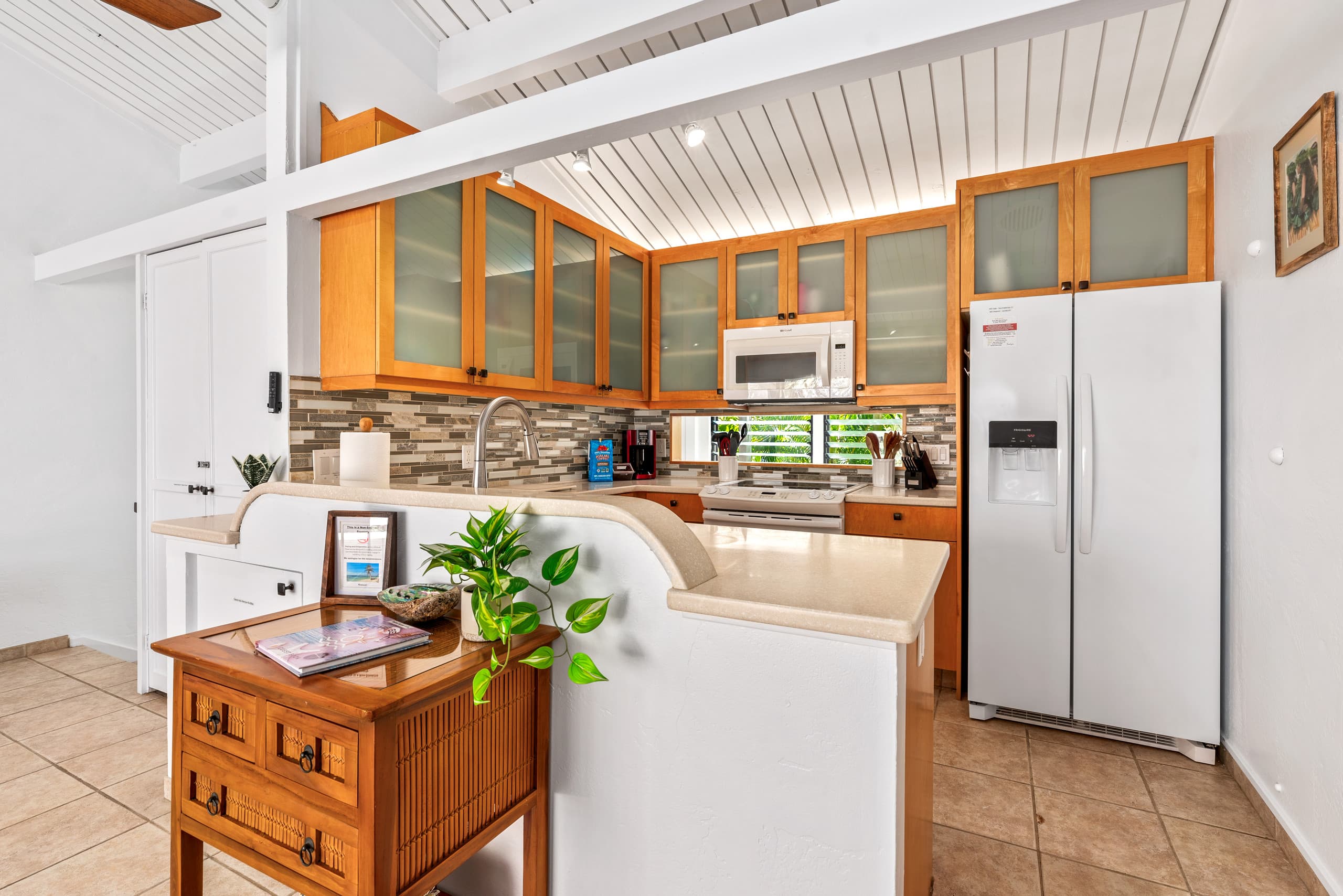 Townhouse in Kailua-Kona · ★4.86 · 1 bedroom · 2 beds · 1 bath - Image 11