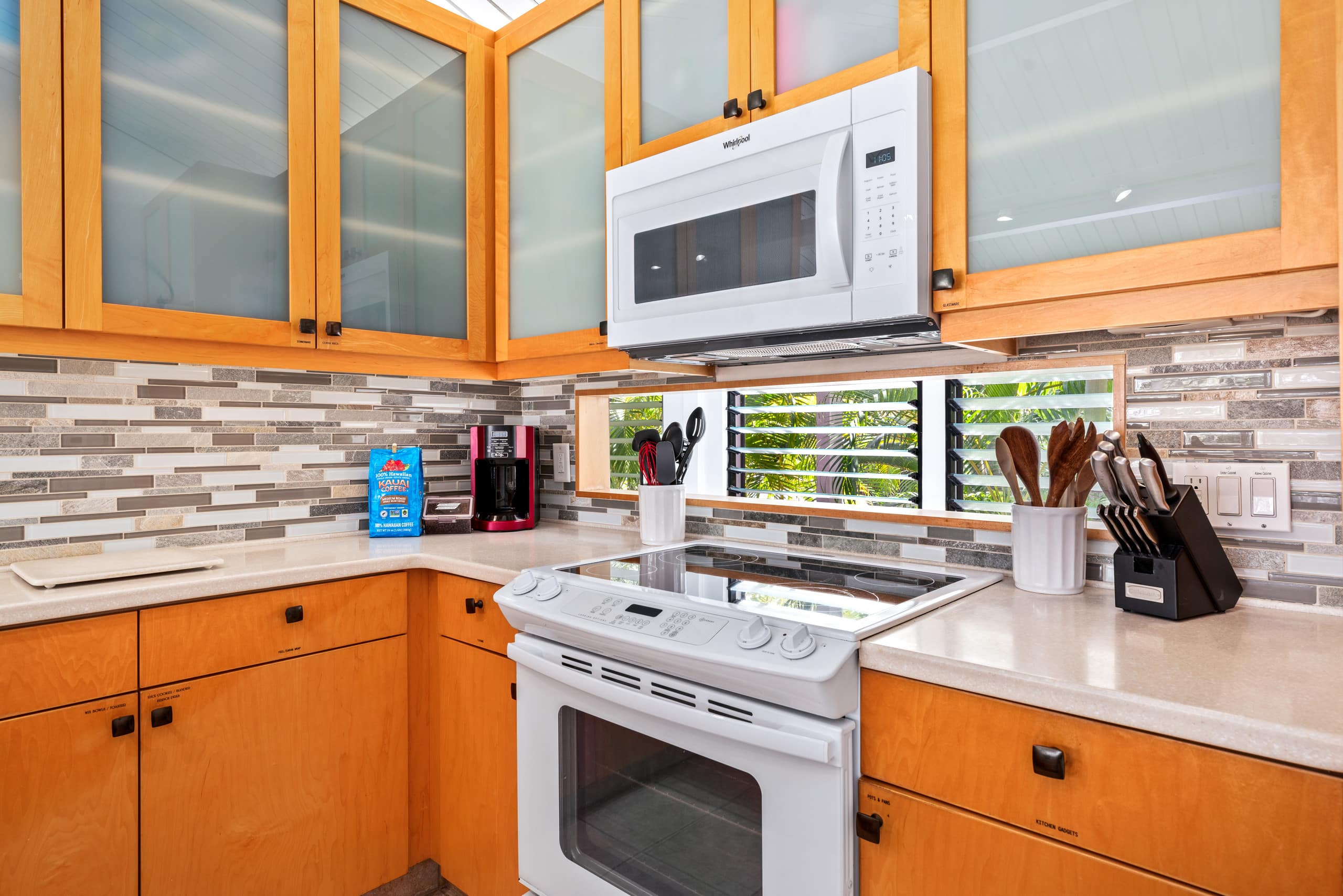 Townhouse in Kailua-Kona · ★4.86 · 1 bedroom · 2 beds · 1 bath - Image 14