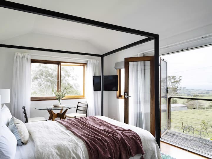 Jamberoo Valley Farm Ocean View Cottage Cabins for Rent in Jamberoo