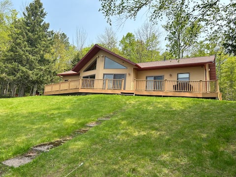 Boondockers Cabin on the Lake