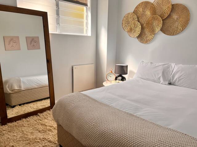 Enjoy Cape Town at our Green Point Apartment. gallery image 5