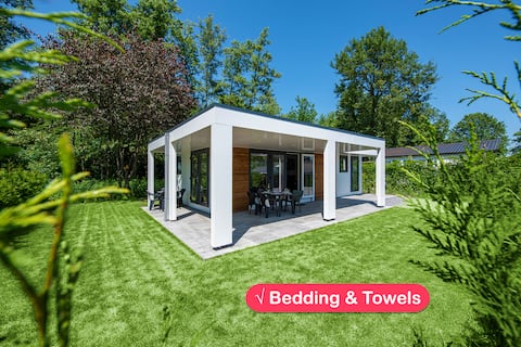 Picturesque & Modern Oasis ~ Close to Center ~ Pkg