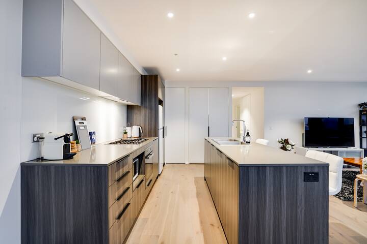 Penthouse at City 3B2B2C-Harbour-Ocean View gallery image 5