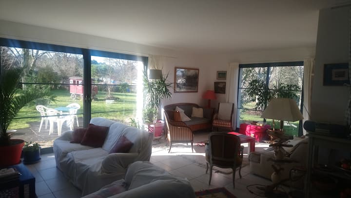 Maison Proche De L'océan Avec Un Grand Jardin - La Tremblade