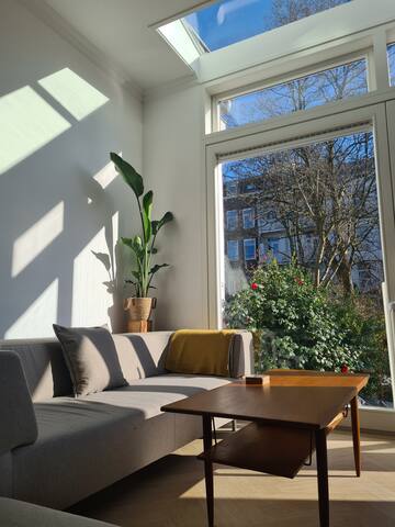 Spacious Luxury Central Family Apartment (170 m²) gallery image 2