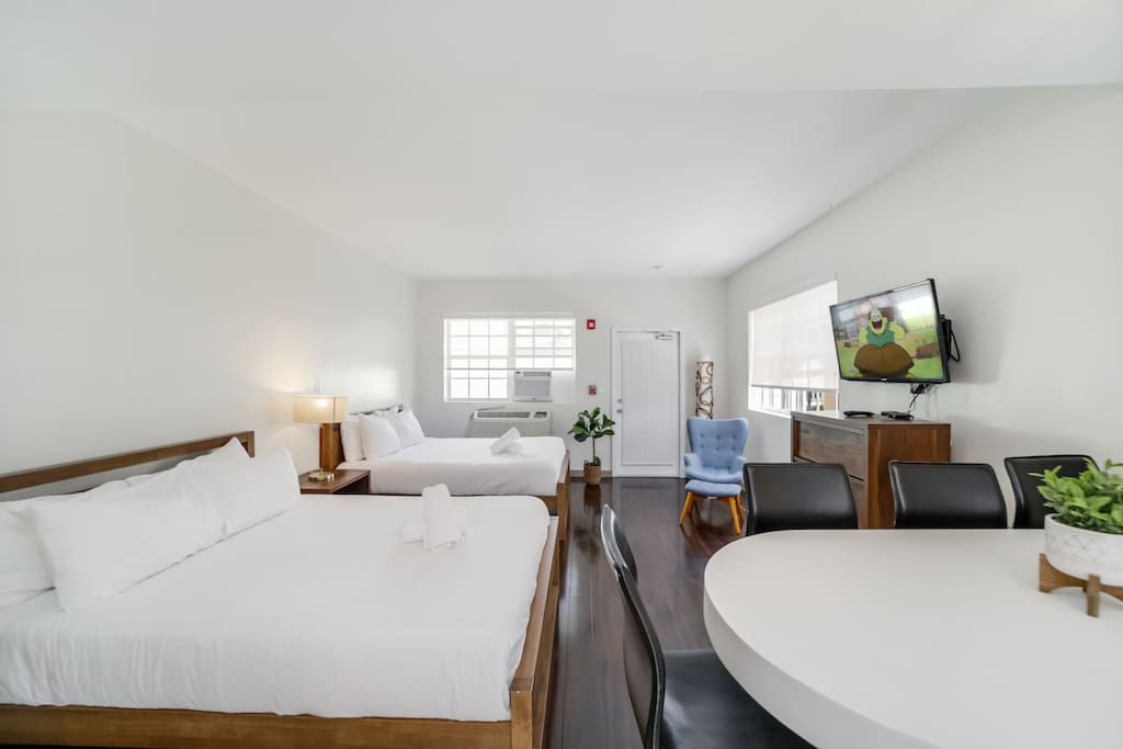At Mine | Central Apartment in South Beach