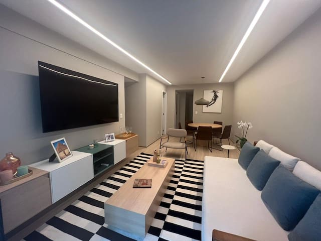 Duas suítes e churrasqueira