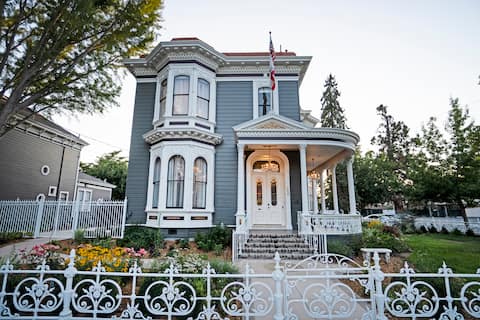 Actual downtown Napa Valley's finest mansion