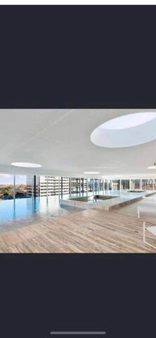 Melbourne resort style living with free parking gallery image 2