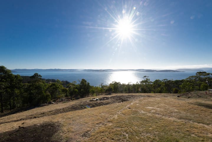 Skyefall, Tinderbox Tasmania home of amazing views