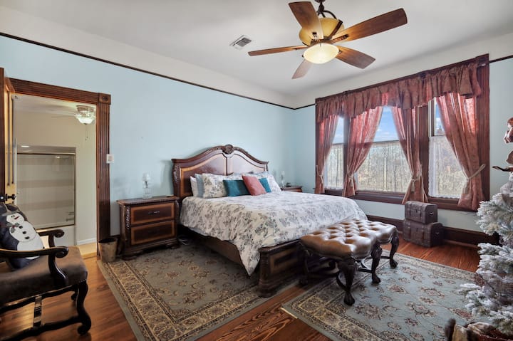 King room.