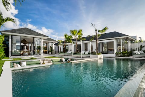 Nature View 5BR Paddy View Villa w/ Infinity Pool