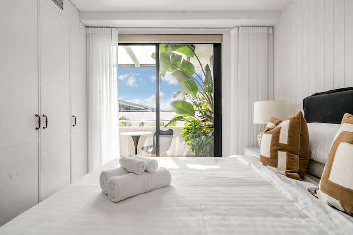 Second bedroom with north facing balcony