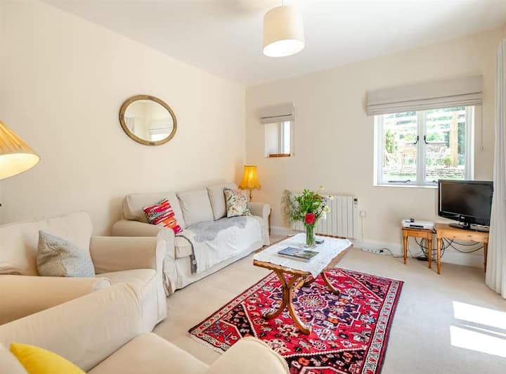 Conveniently Located Idyllic Cottage - Stamford