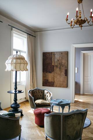 Supersense Palace Apartment gallery image 5