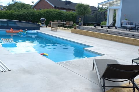 Spacious villa with pool
