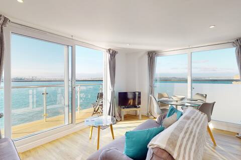 Stunning Sea Views Cabin 9 - Crabbers' Wharf