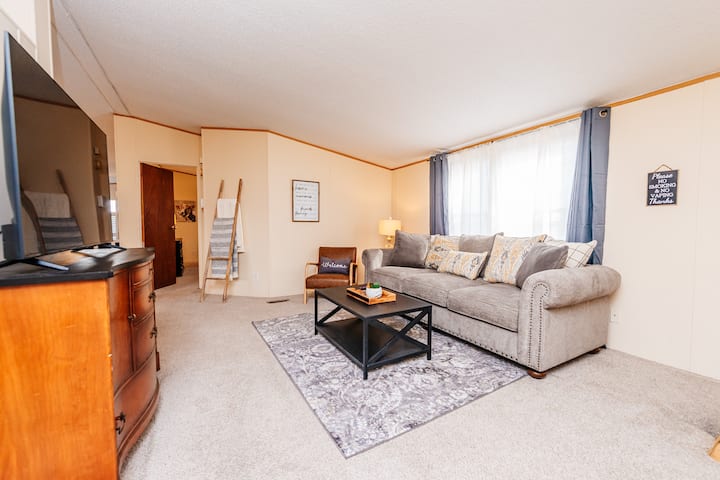 Espacio adicional para reuniones con smart tv