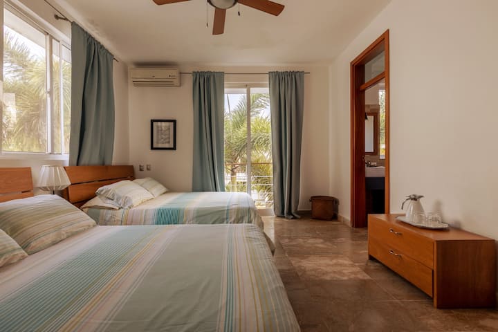 Upstairs guest bedroom